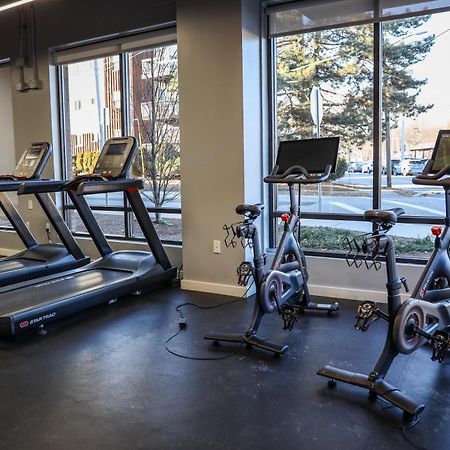 Luxury Apartment With Gym, Steps From Commuter Rail #4011 Reading 외부 사진