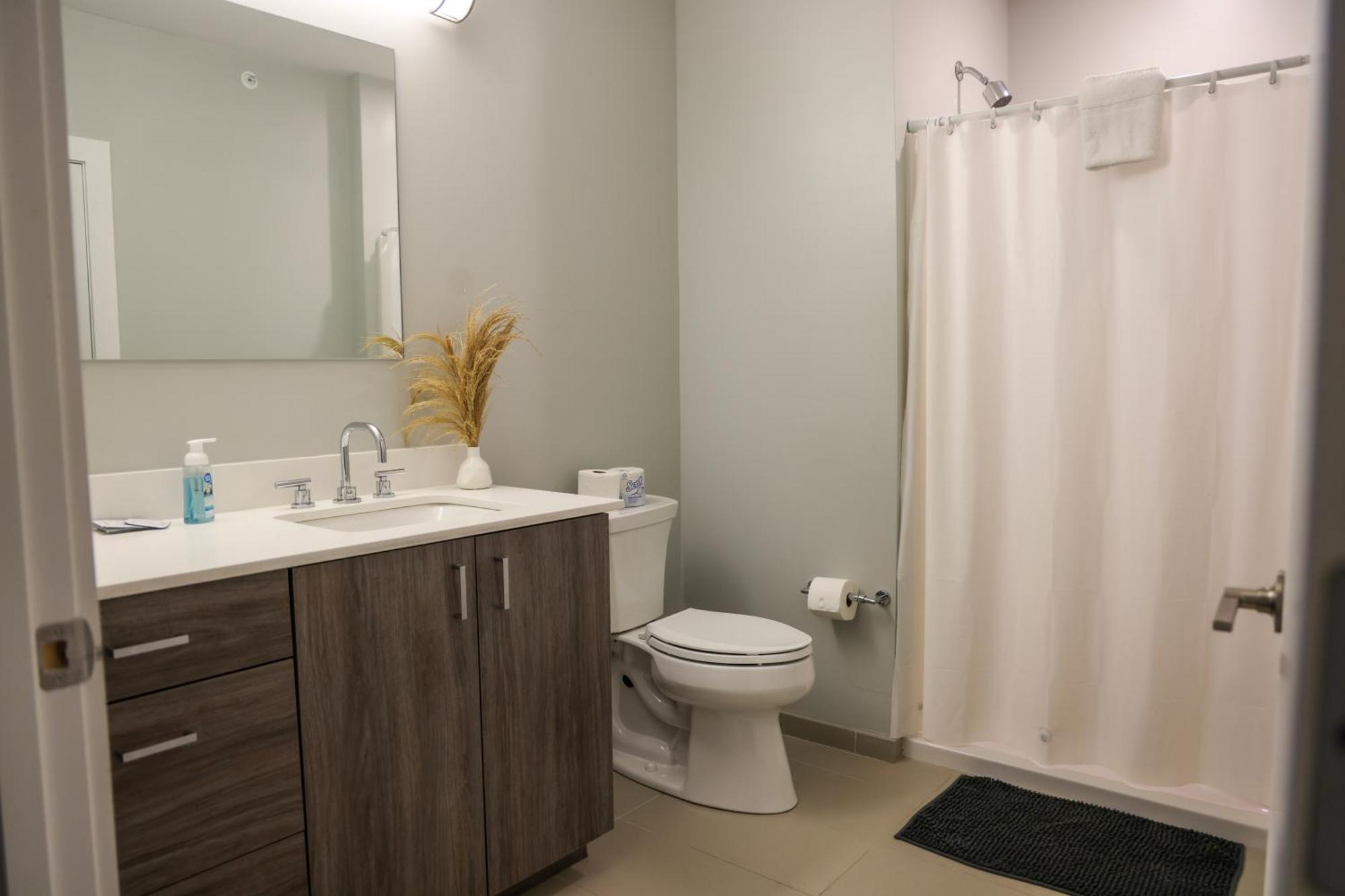 Luxury Apartment With Gym, Steps From Commuter Rail #4011 Reading 외부 사진